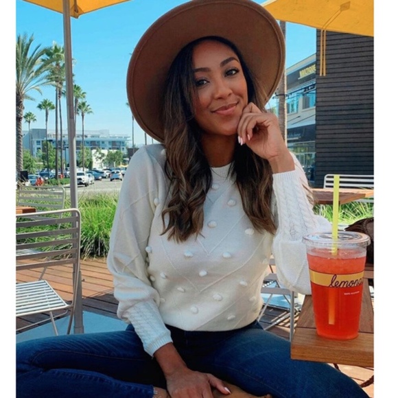 Sweaters - POM classic White knit bishop sleeve sweater